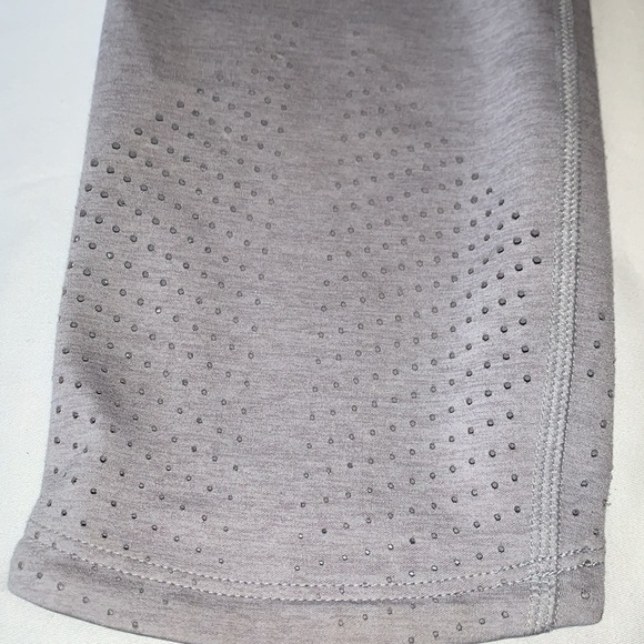 NIKE Epic Lux Running Cropped Leggings Gently Loved - Picture 2 of 9